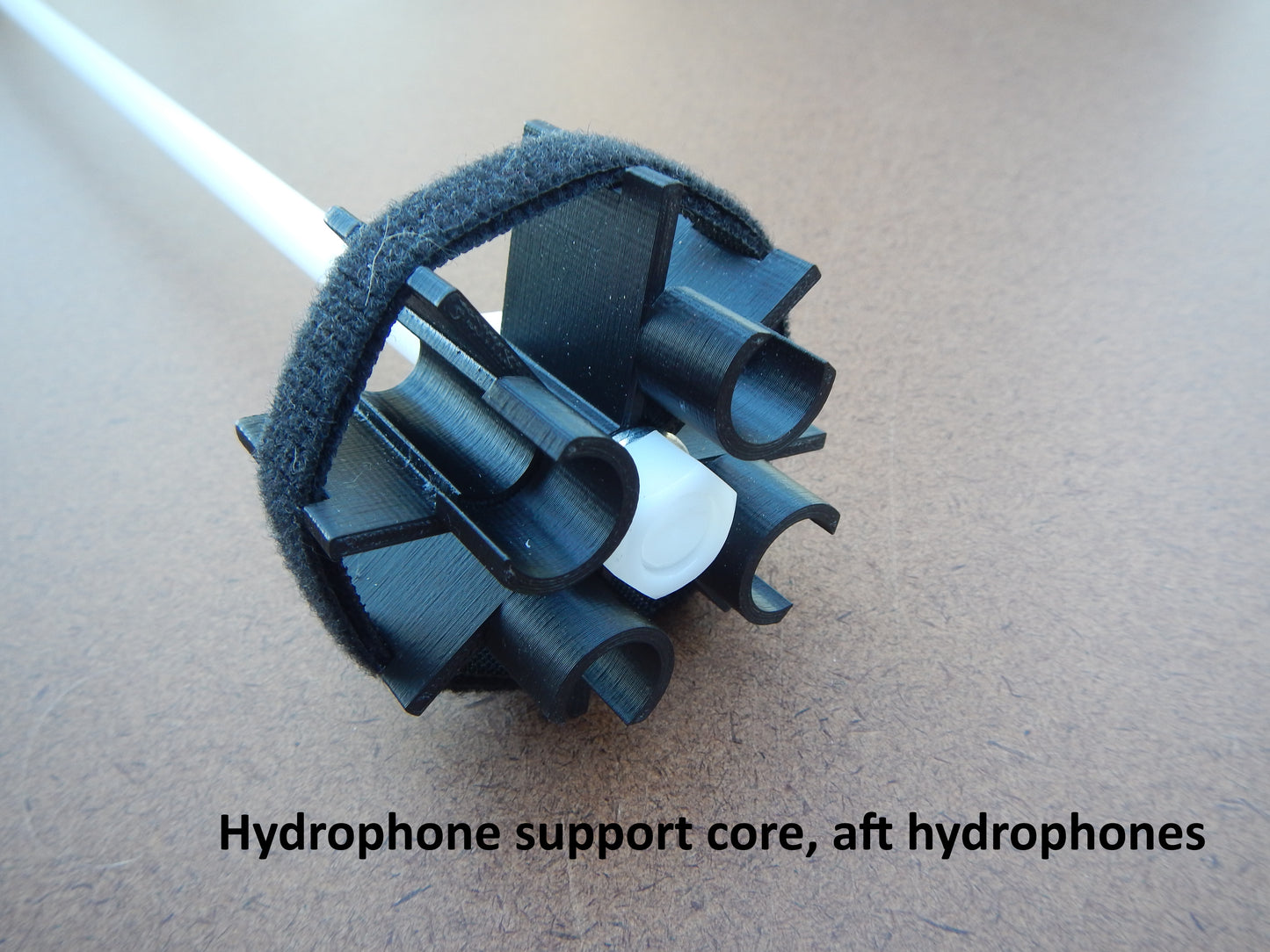 RMHB Radial-mount hydrophone bracket for autonomous towed hydrophone array